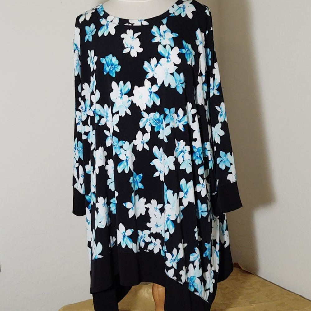 Calvin Klein like new floral